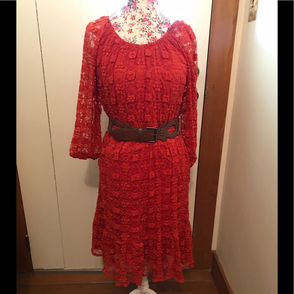 Orange lace dress👗